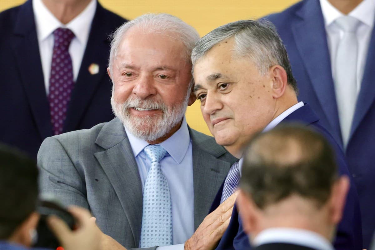 José Guimarães destaca estratégia da campanha de Lula para o segundo turno