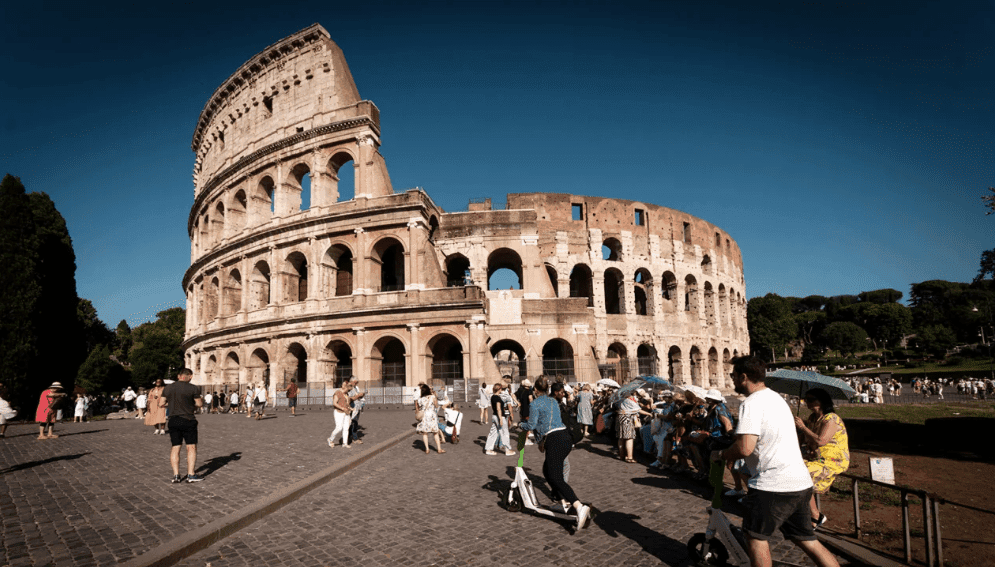 Coliseu de Roma fecha após queda fatal de trabalhador