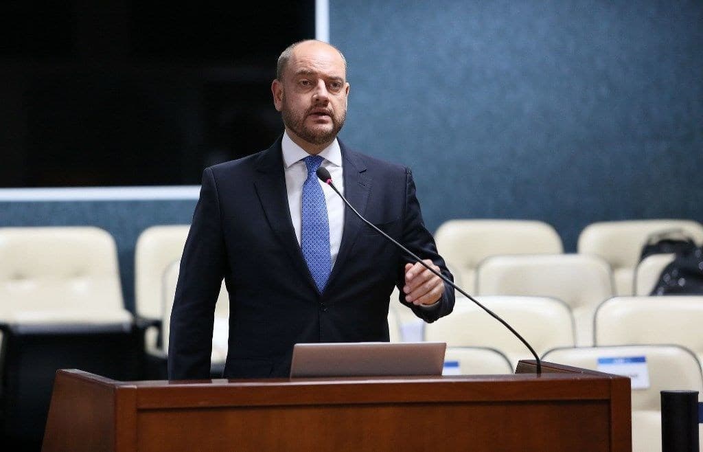Aprovação de Ricardo Couto chega a 50% entre eleitores do Rio