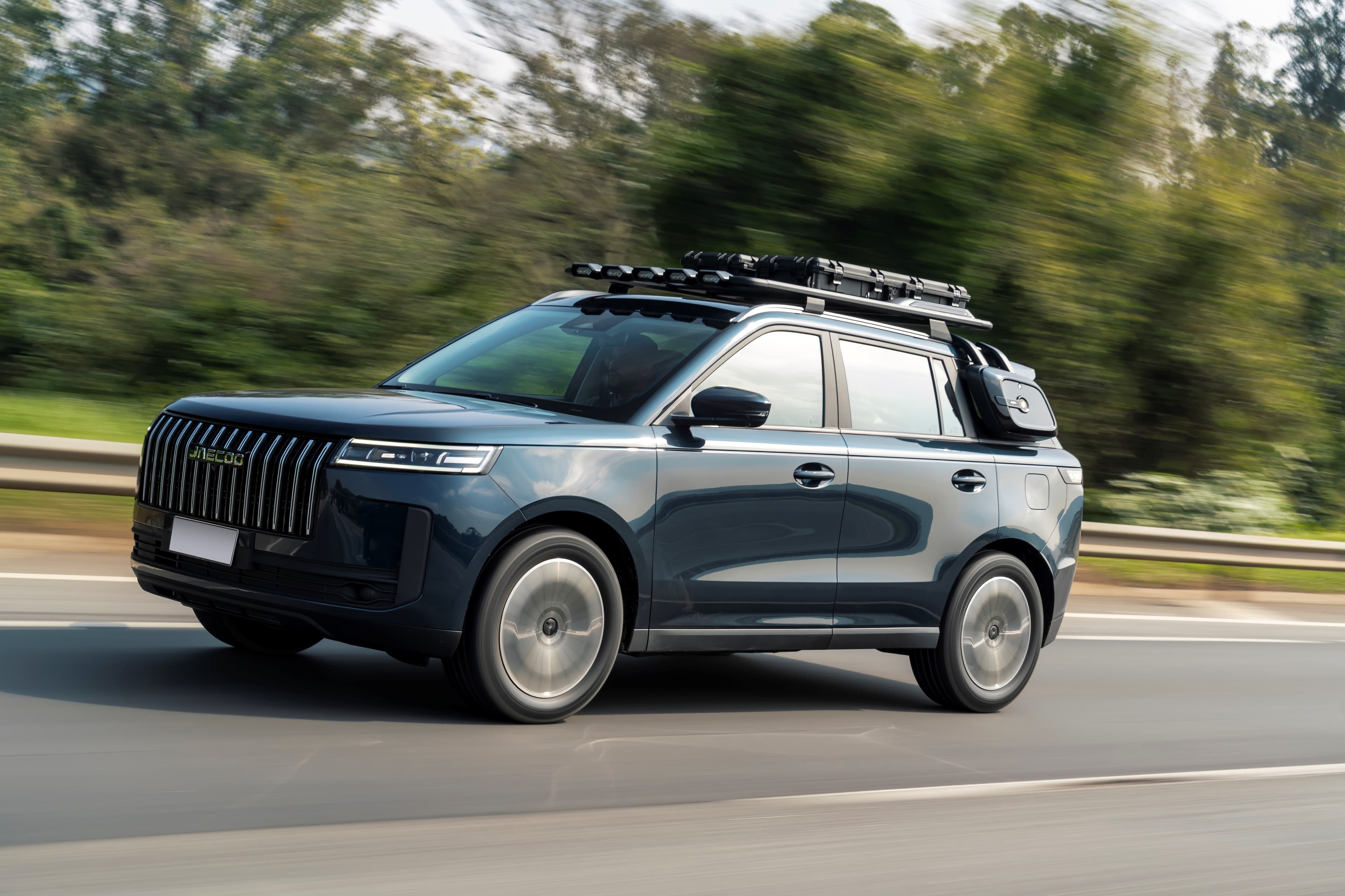 Jaecoo 5 é lançado no Brasil como SUV compacto híbrido a partir de R$ 154.990