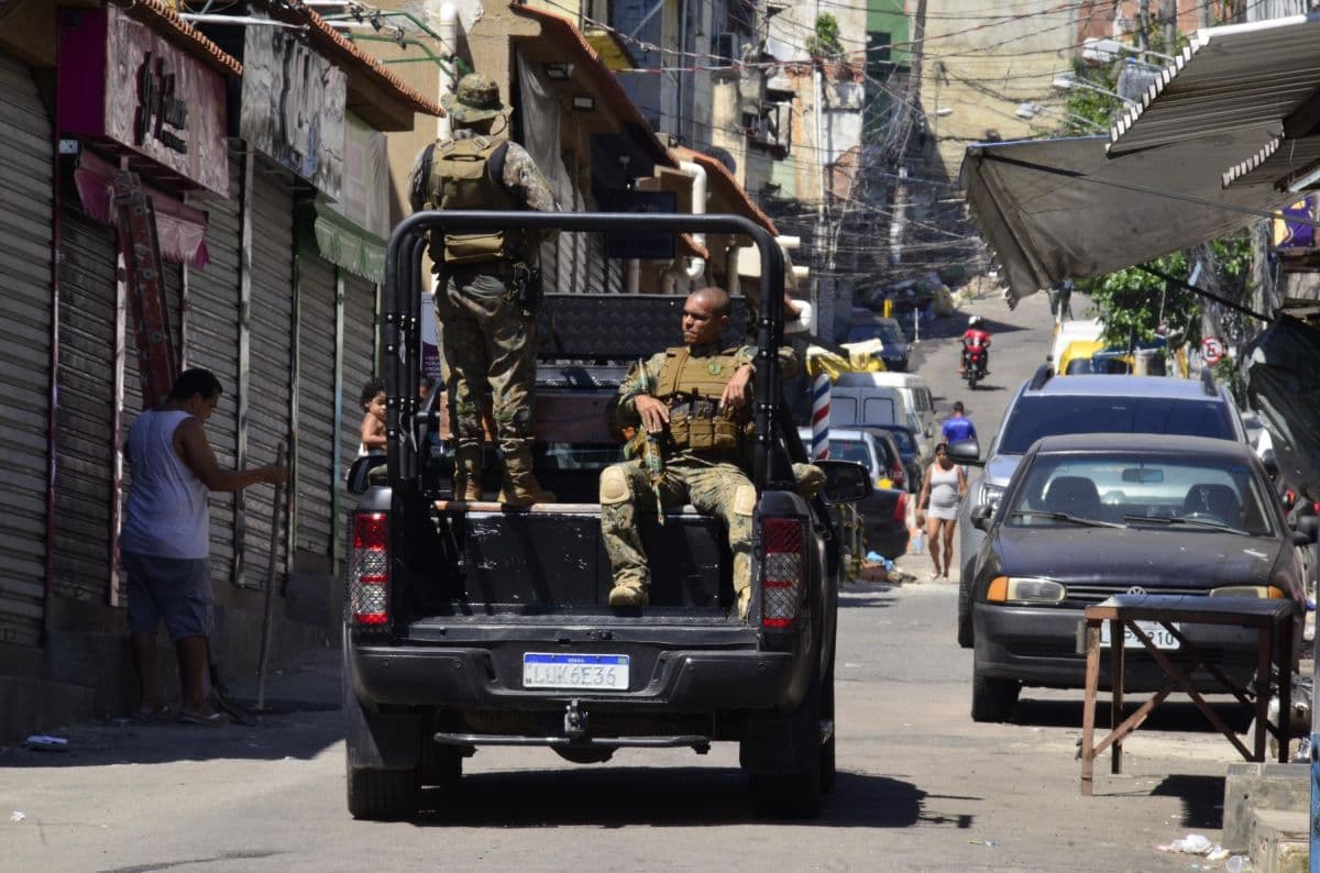 Justiça do Rio leva policiais a júri por morte durante operação da Core