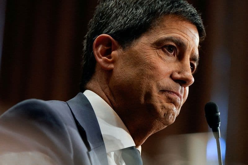 Kevin Warsh assume Fed enquanto divergências sobre juros aumentam
