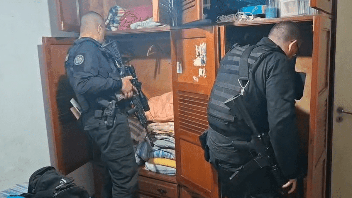Polícia Civil da Bahia prende quatro suspects em operação contra tráfico de armas