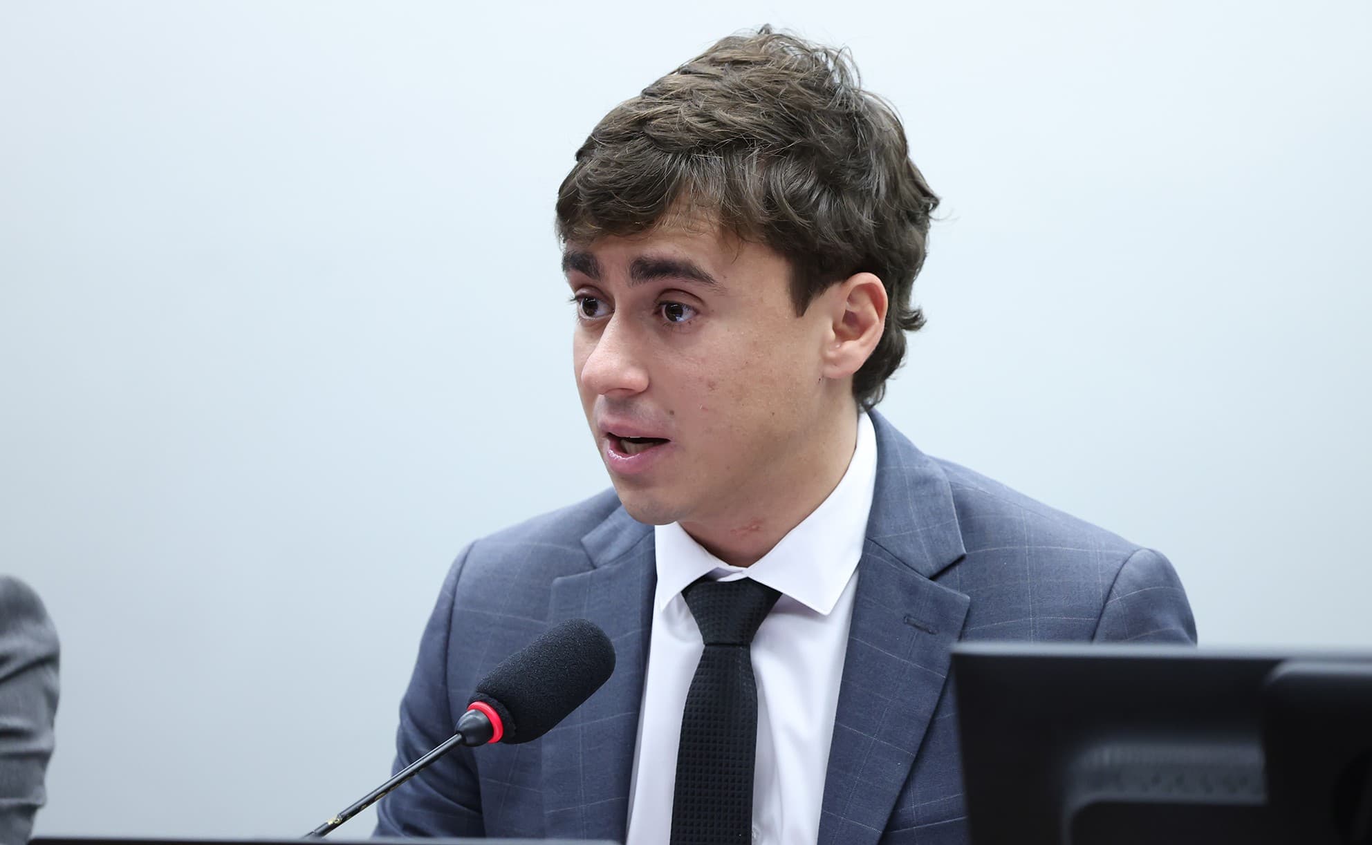 TSE determina que Nikolas Ferreira retire postagem de conteúdo polêmico