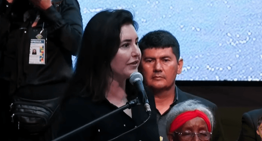 Simone Tebet vê aliança com governo Lula como chance para centro democrático