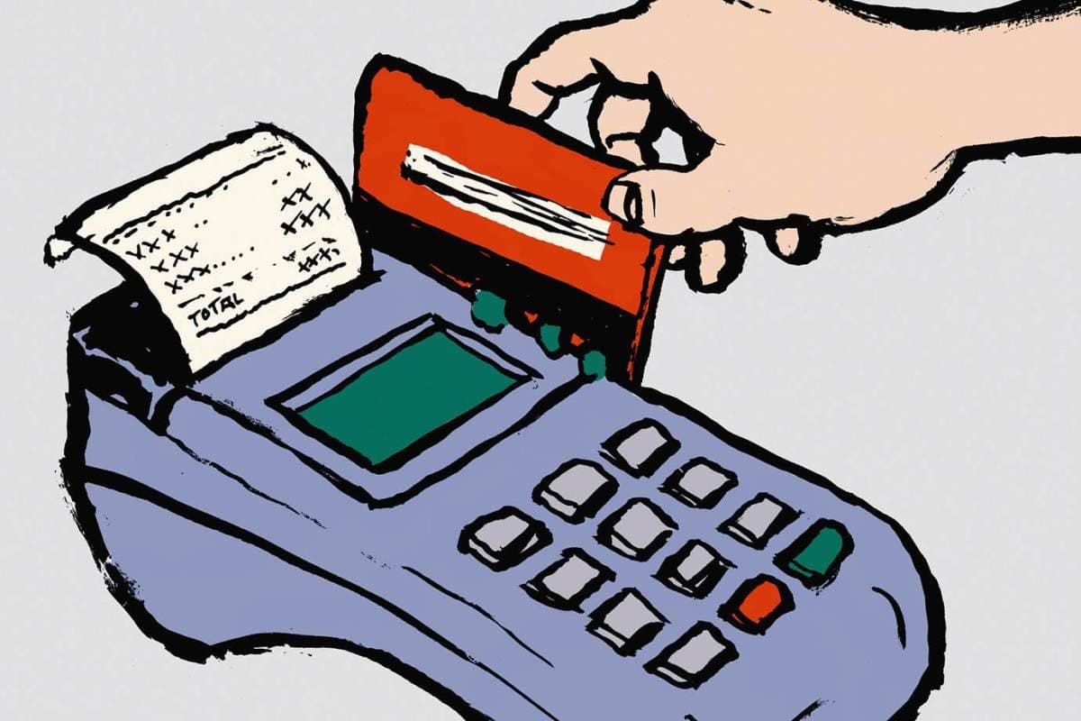 Cartão de crédito rotativo cresce 9,7% e juros caem em março