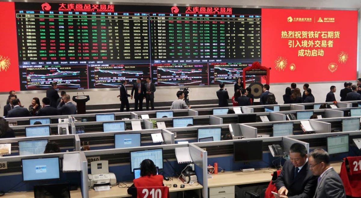 Mercados asiáticos fecham em baixa após queda em Wall Street