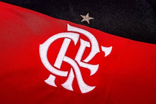 Flamengo mira próximos desafios após empate na Libertadores e tem novidades no elenco