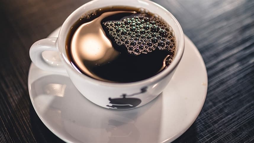 Colheita de café no Brasil avança, mas enfrenta desafios climáticos
