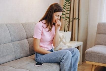 Meningite: Reconhecimento Rápido dos Sintomas é Crucial para a Sobrevivência