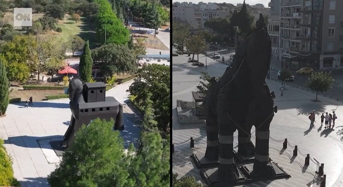 Ruínas de Troia: Réplicas do Cavalo de Troia Fascinam Visitantes na Turquia