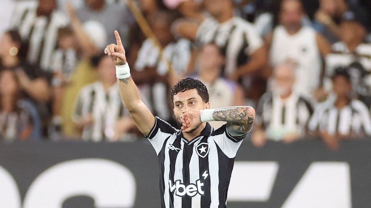 Botafogo vence Chapecoense em jogo emocionante pela Copa do Brasil