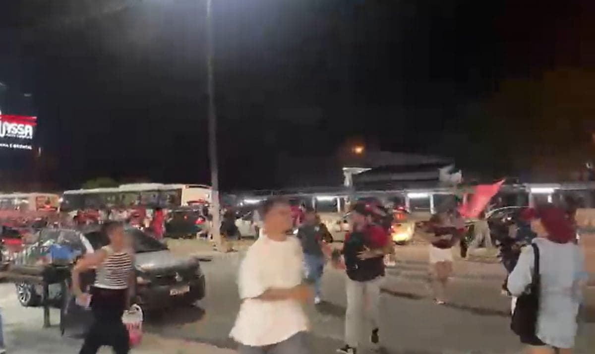 Homem dispara arma durante manifestação em apoio a Lula em Aracaju