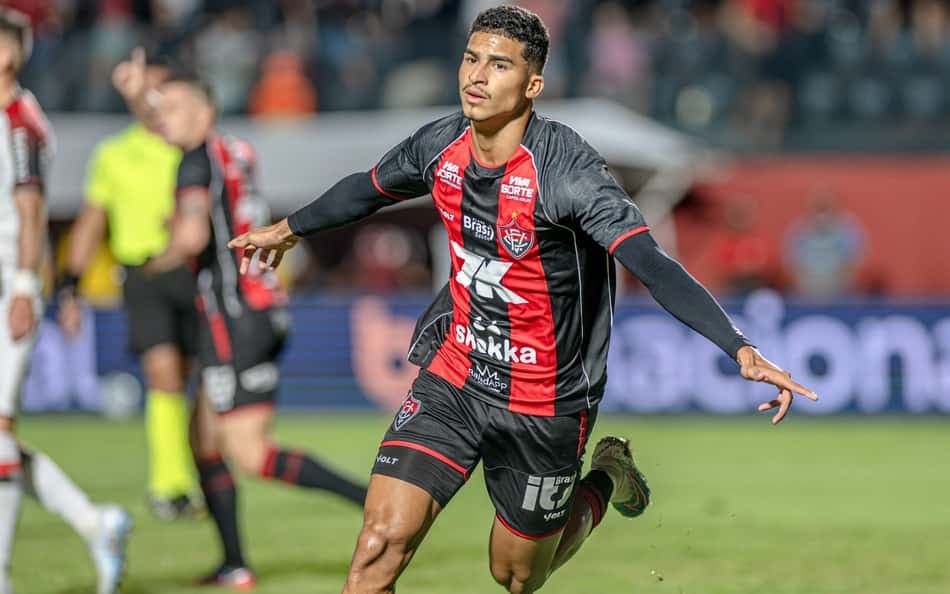 Vitória hoje: Leão tenta reagir no Brasileirão após derrota para o Flamengo e mira sequência da temporada