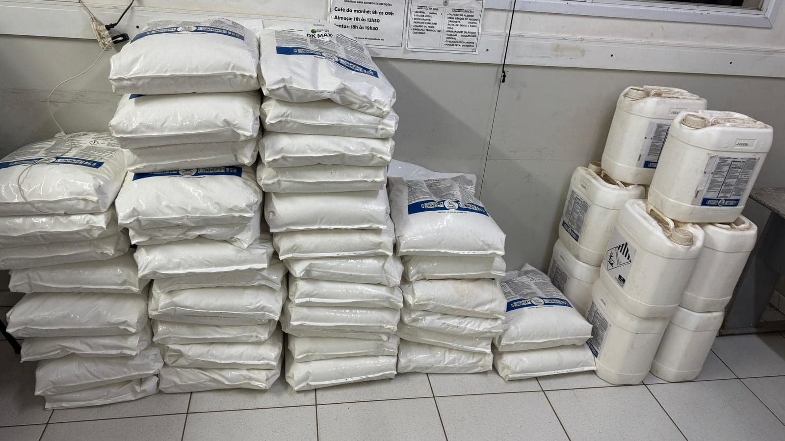 Homem é preso com defensivos agrícolas irregulares em Luis Eduardo Magalhães