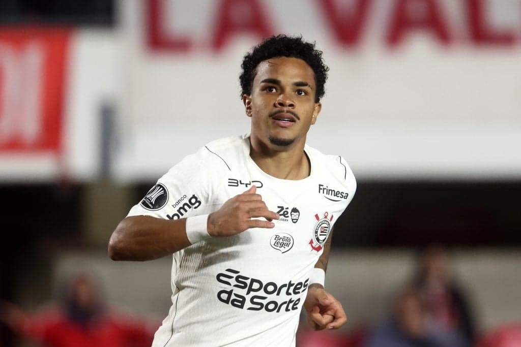 Corinthians empata com Estudiantes e mantém vivo sonho do bicampeonato