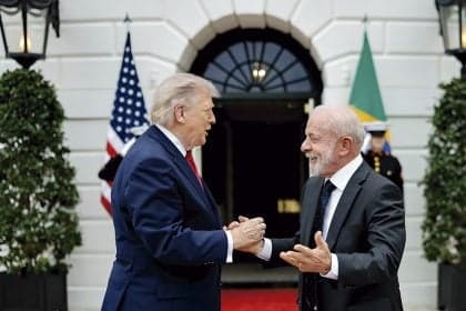 Trump busca influência no Brasil e desafia Lula