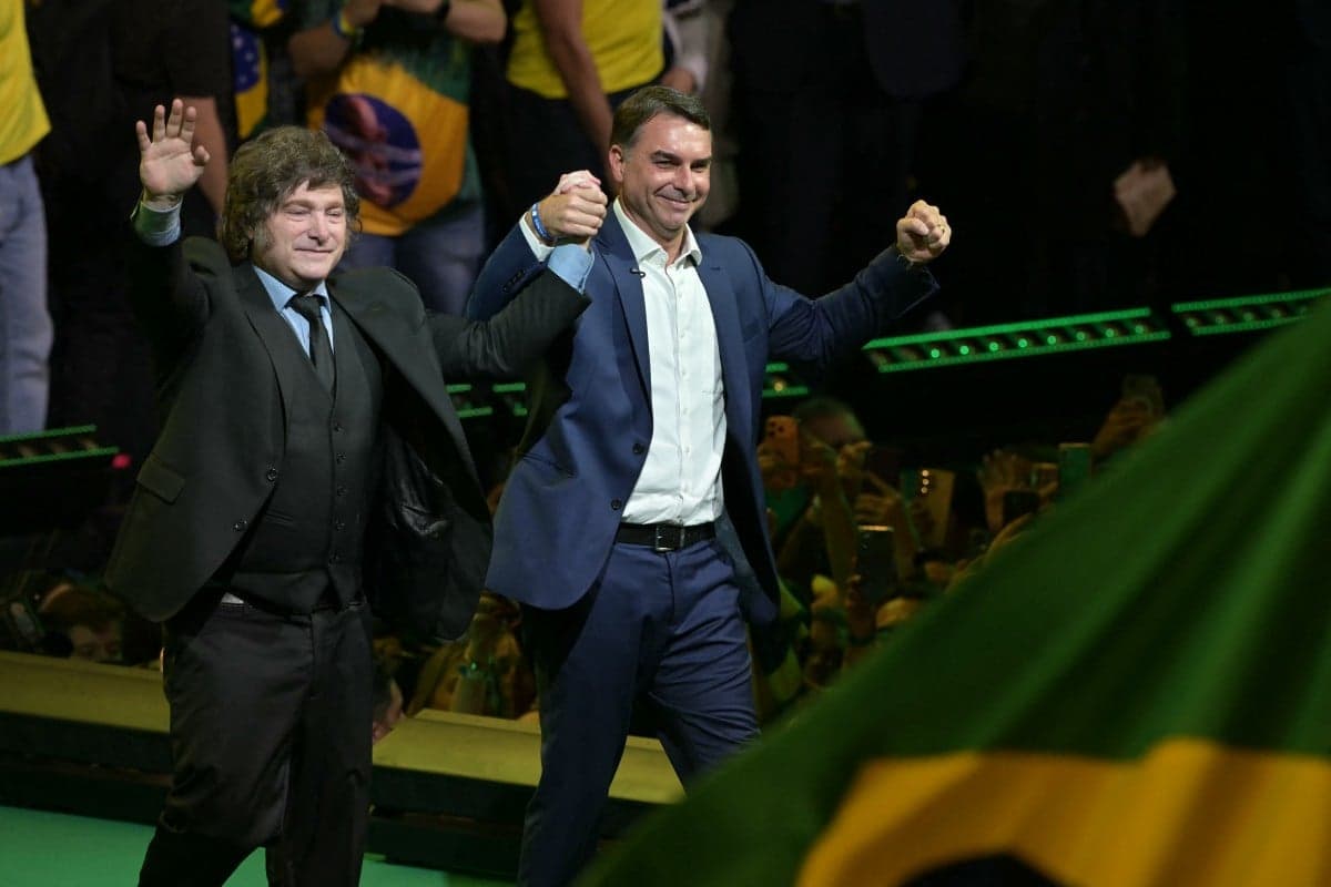 Pesquisa aponta que 68% dos argentinos querem reconhecimento de Lula por Milei