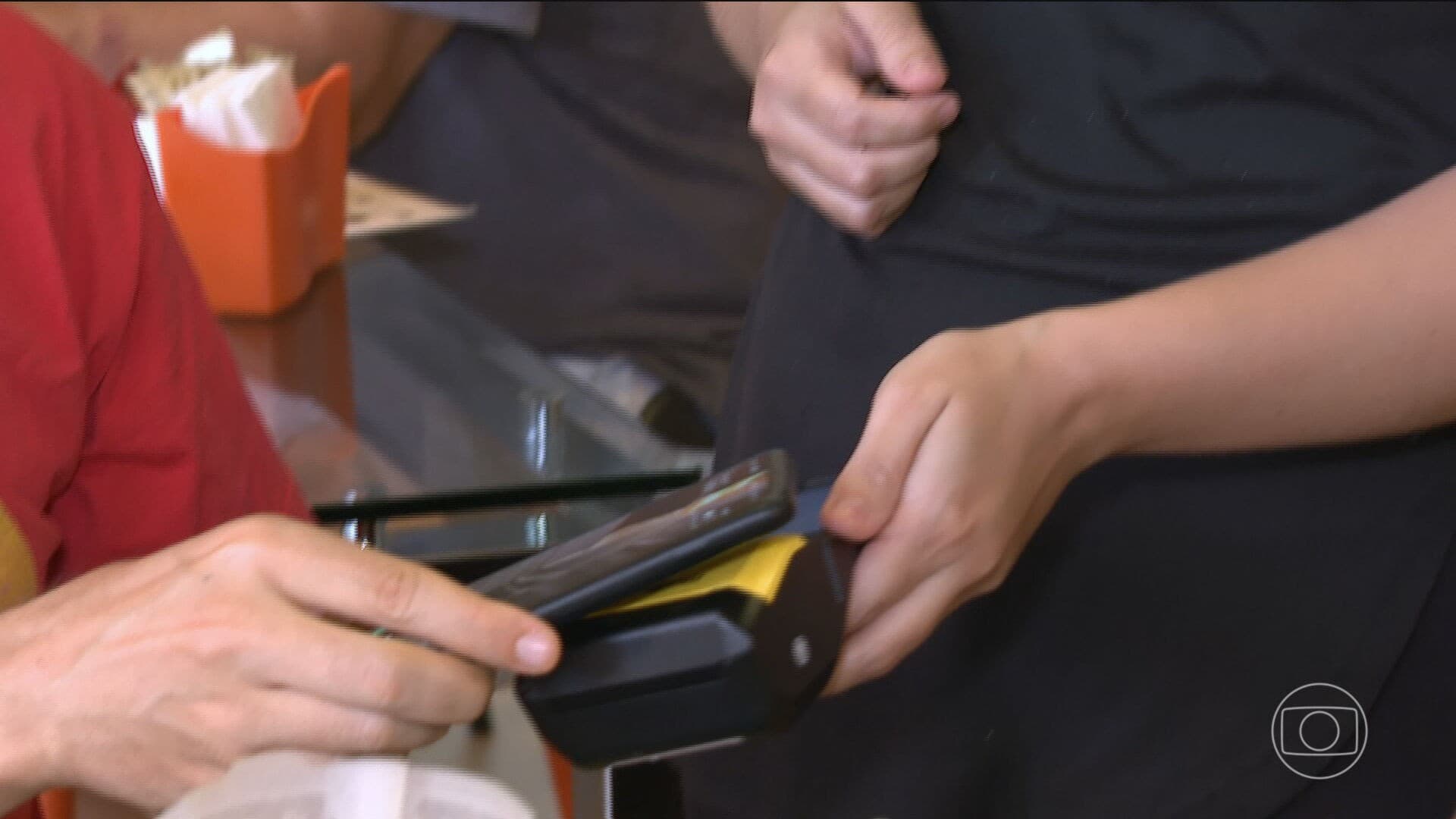 PIX por aproximação não terá mais limite diário de R$ 500 a partir de hoje