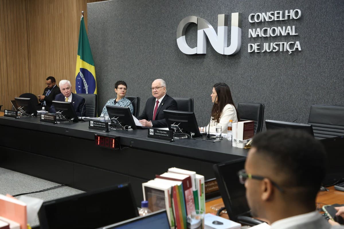 CNJ altera punições máximas para magistrados após decisão do STF