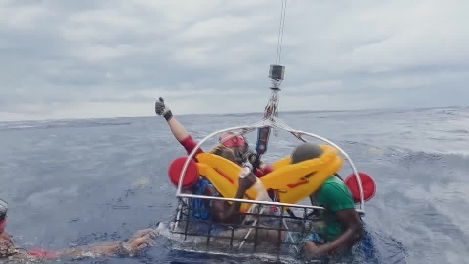 Sobreviventes de acidente aéreo são resgatados na Flórida