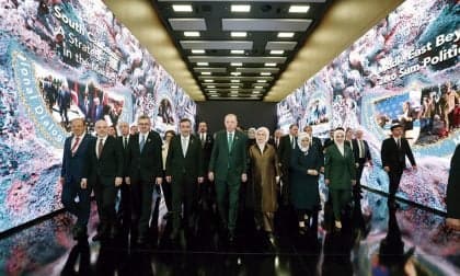 Trump intensifica pressões e desafia aliados e potências médias