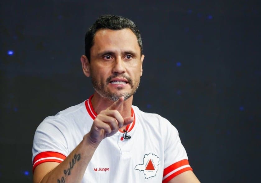 Cleitinho Azevedo lidera disputa para o governo de Minas Gerais, aponta pesquisa