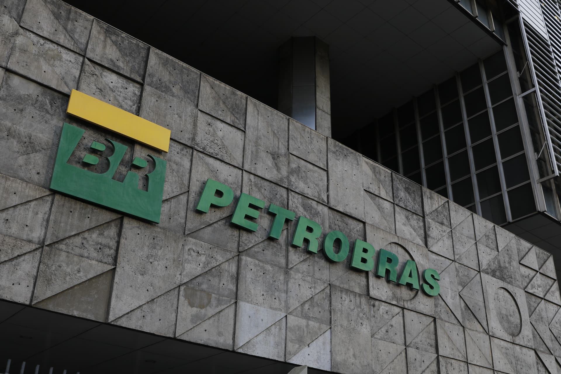 Petrobras anuncia lucro de R$ 52,4 bilhões no 2º trimestre