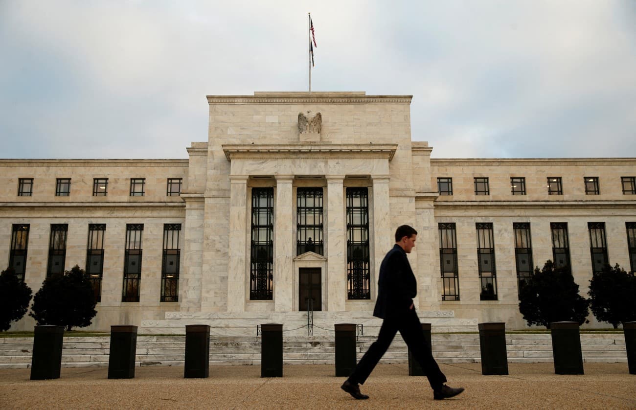 Fed e Copom tomam decisões opostas sobre juros em 'Superquarta'