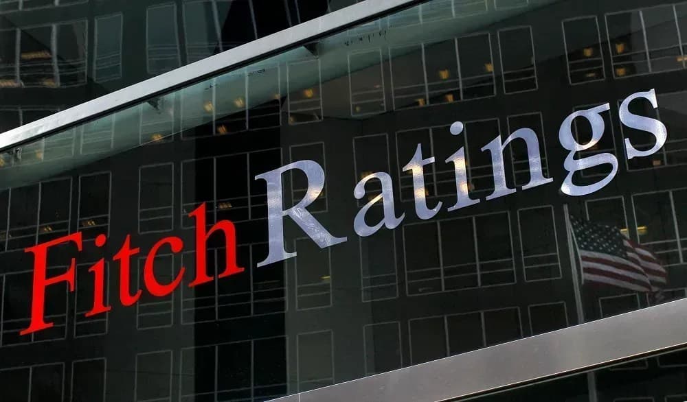 Fitch mantém rating dos EUA em 'AA+' apesar de altos déficits fiscais