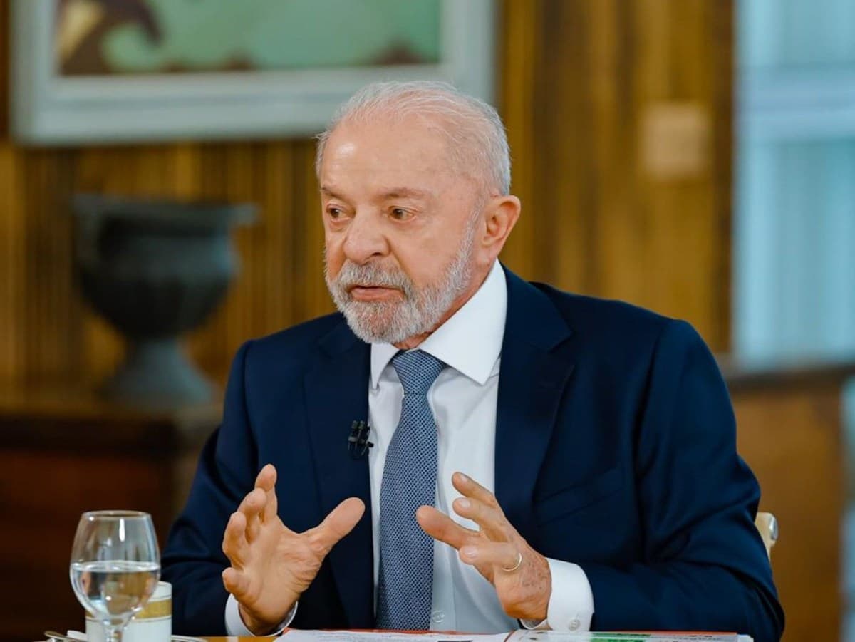 Lula decide permanecer em Brasília para tratar de PEC e assinar decreto