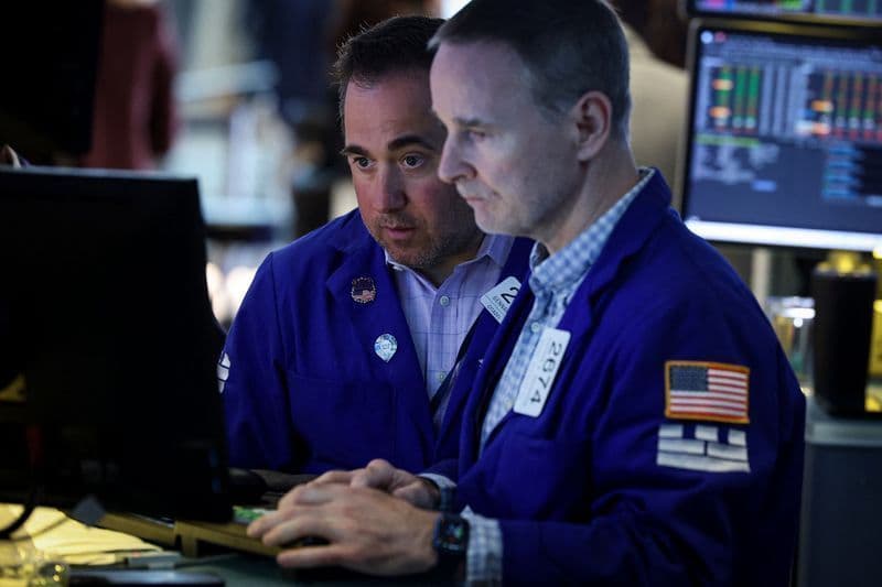 Mercados em queda: Dow Jones abre com baixa de 0,24%