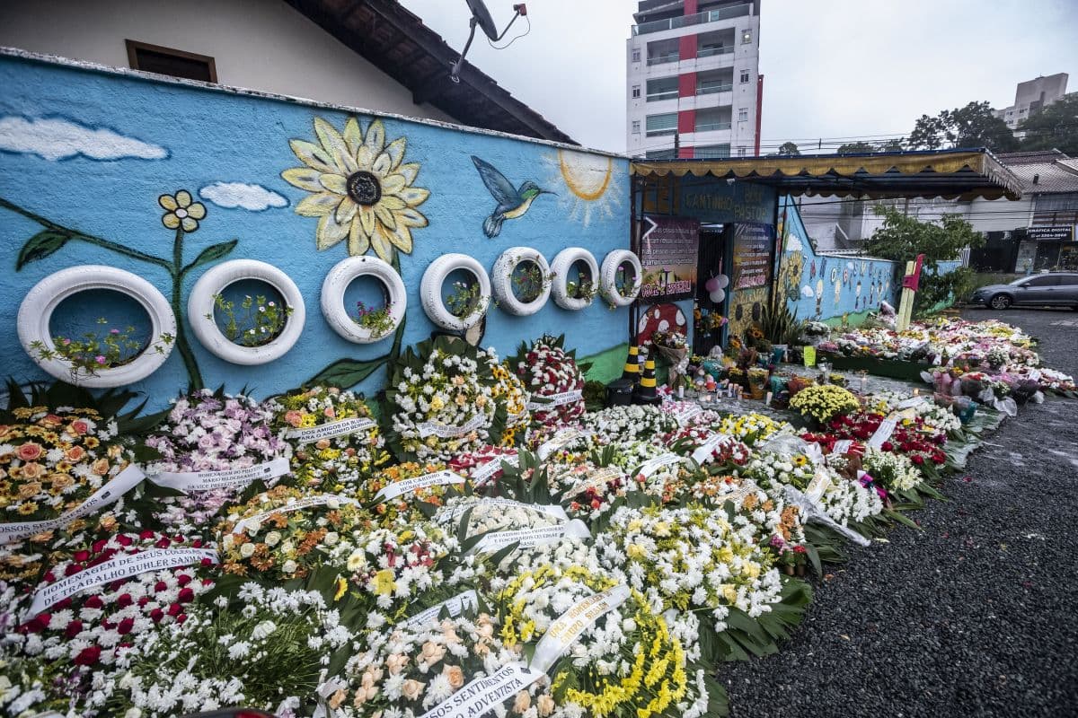 Justiça de SC condena homem por maus-tratos a cachorro antes do ataque à creche