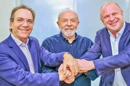 Centro-esquerda em SC anuncia candidatura para fortalecer Lula