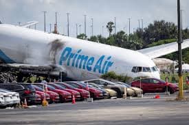 Aeronave da Amazon causa tumulto em voos após acidente em Miami