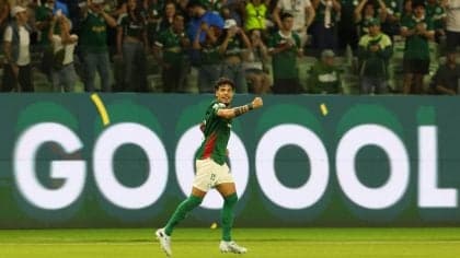Palmeiras vence Athletico-PR e mantém 6 pontos de vantagem