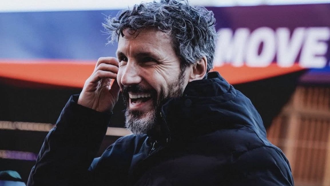 Mark van Bommel altera convocação da Bélgica para a Nations League