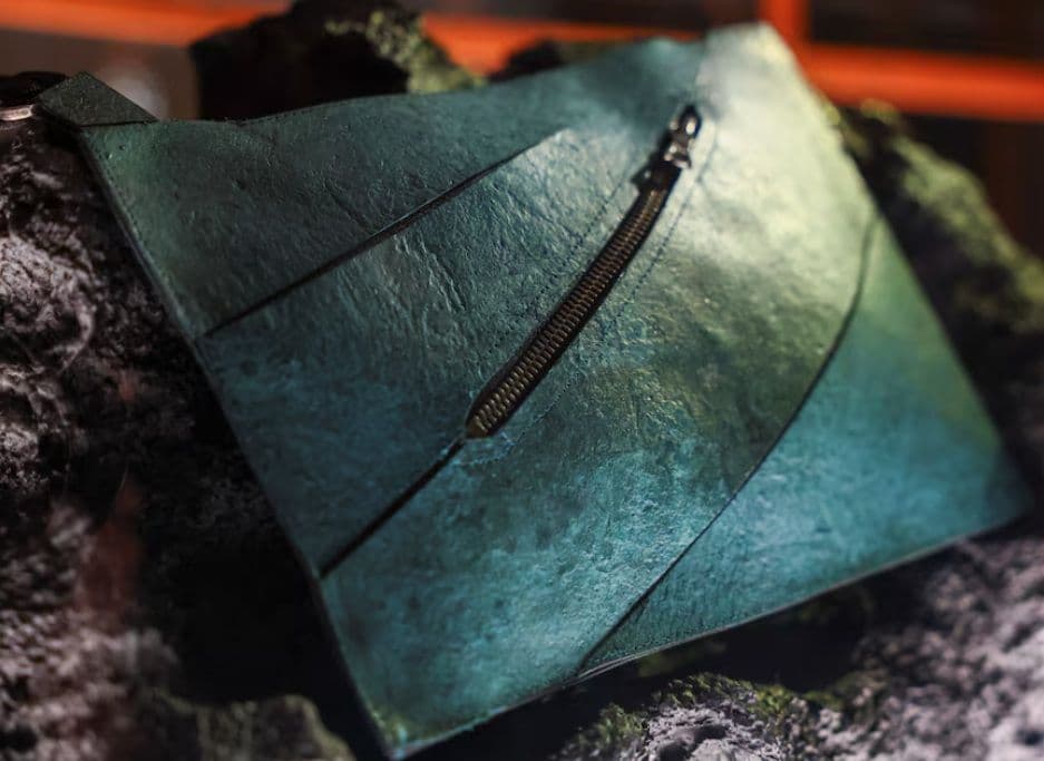 Bolsa com colágeno de T. Rex será leiloada; ceticismo persiste