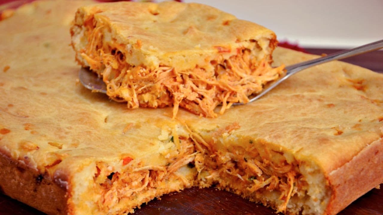 Torta de frango de liquidificador: receita fácil para o dia a dia