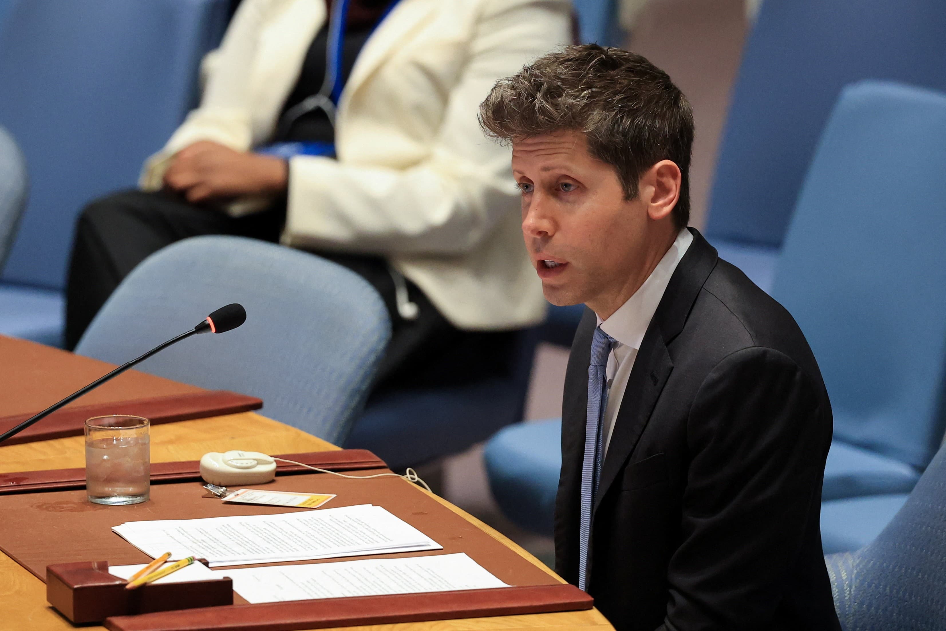 Líderes de IA discutem segurança global em reunião da ONU