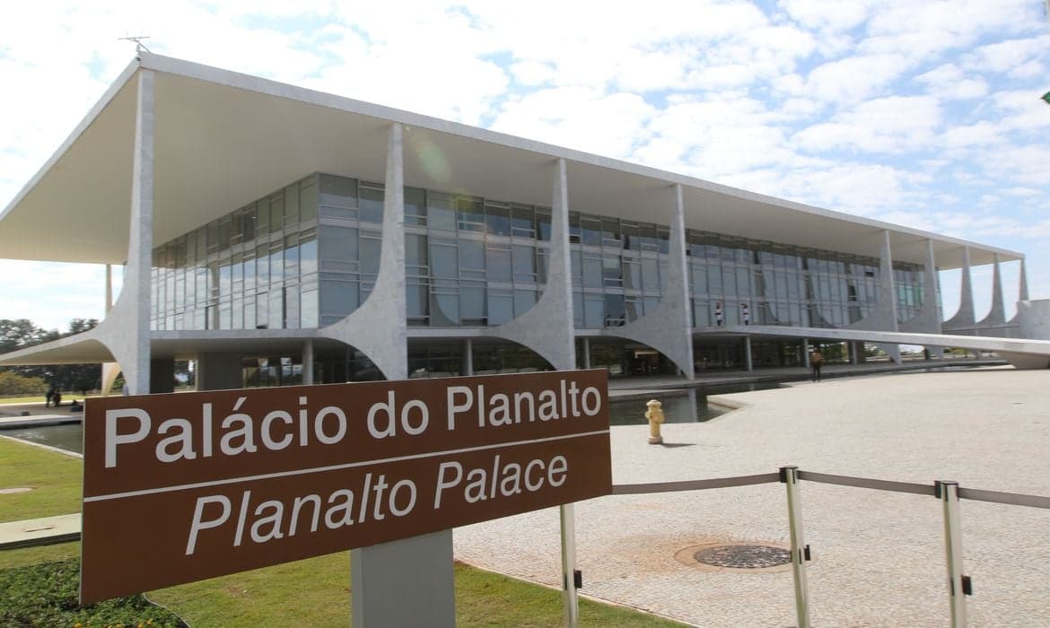 Governo aposta na narrativa de 'traição' do Congresso