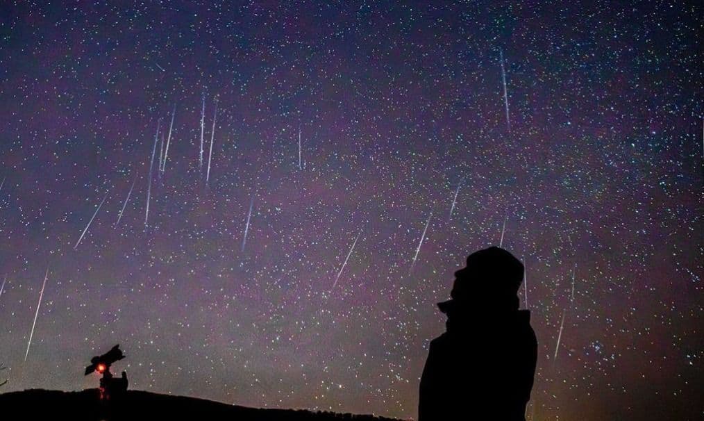 Pico da chuva de meteoros Líridas ocorre no Brasil nesta semana