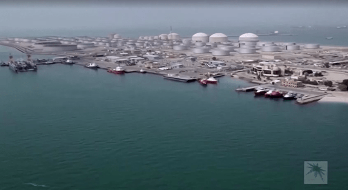 Arábia Saudita reinicia exportações de petróleo no terminal de Ras Tanura