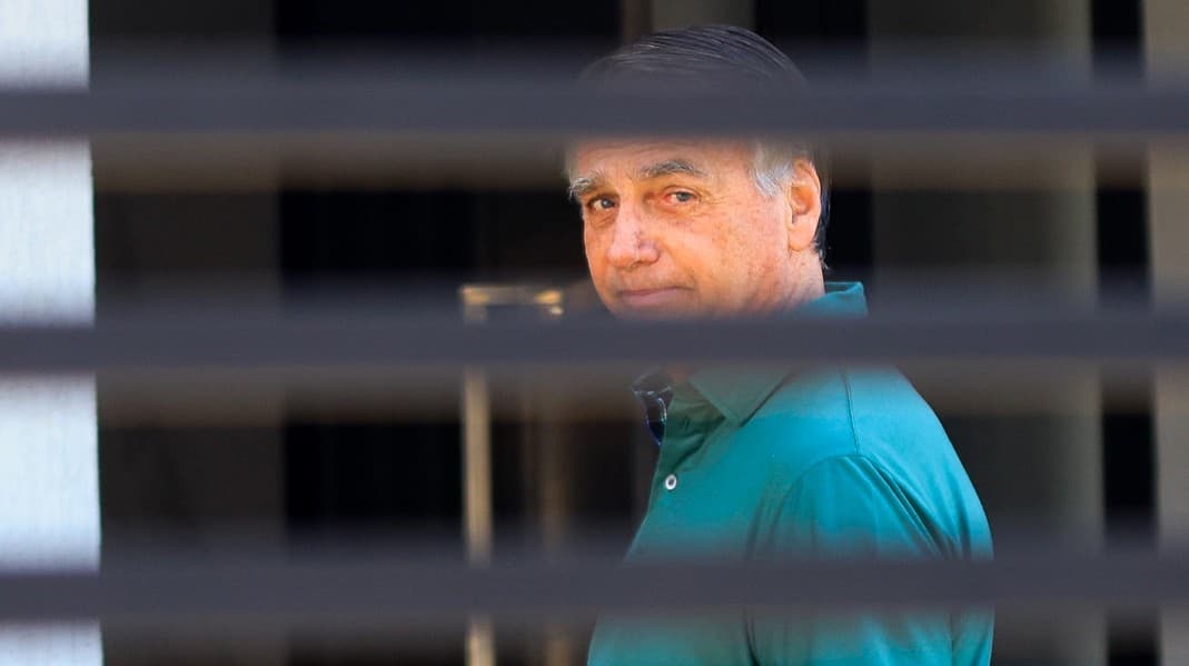 Jair Bolsonaro pode sair para atendimento odontológico após decisão do STF