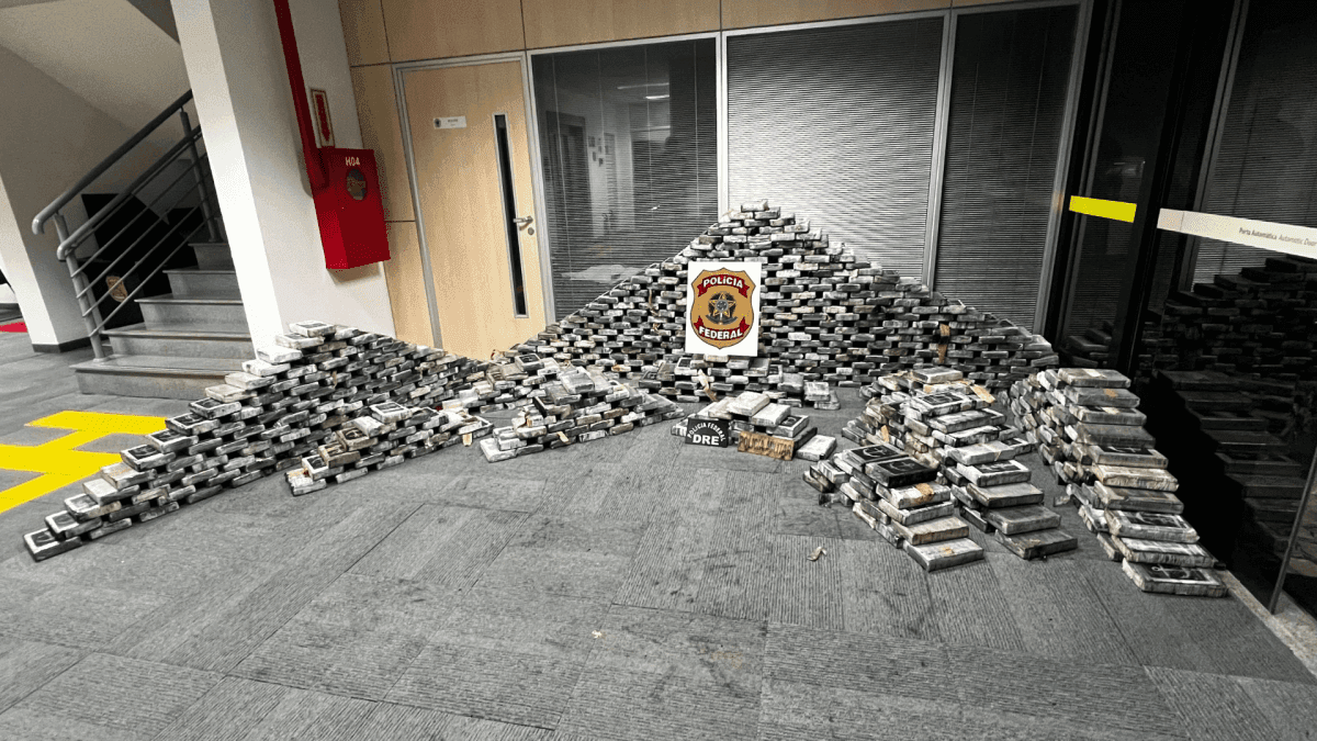 PF apreende 1,2 tonelada de cocaína em Itajaí, SC, desde domingo