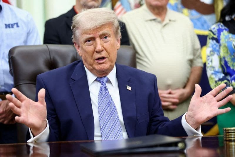 Trump perdoa 30 pessoas, incluindo aliado de Jay-Z