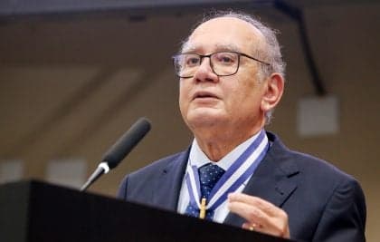 Gilmar Mendes suspende julgamentos sobre mudanças na Ficha Limpa