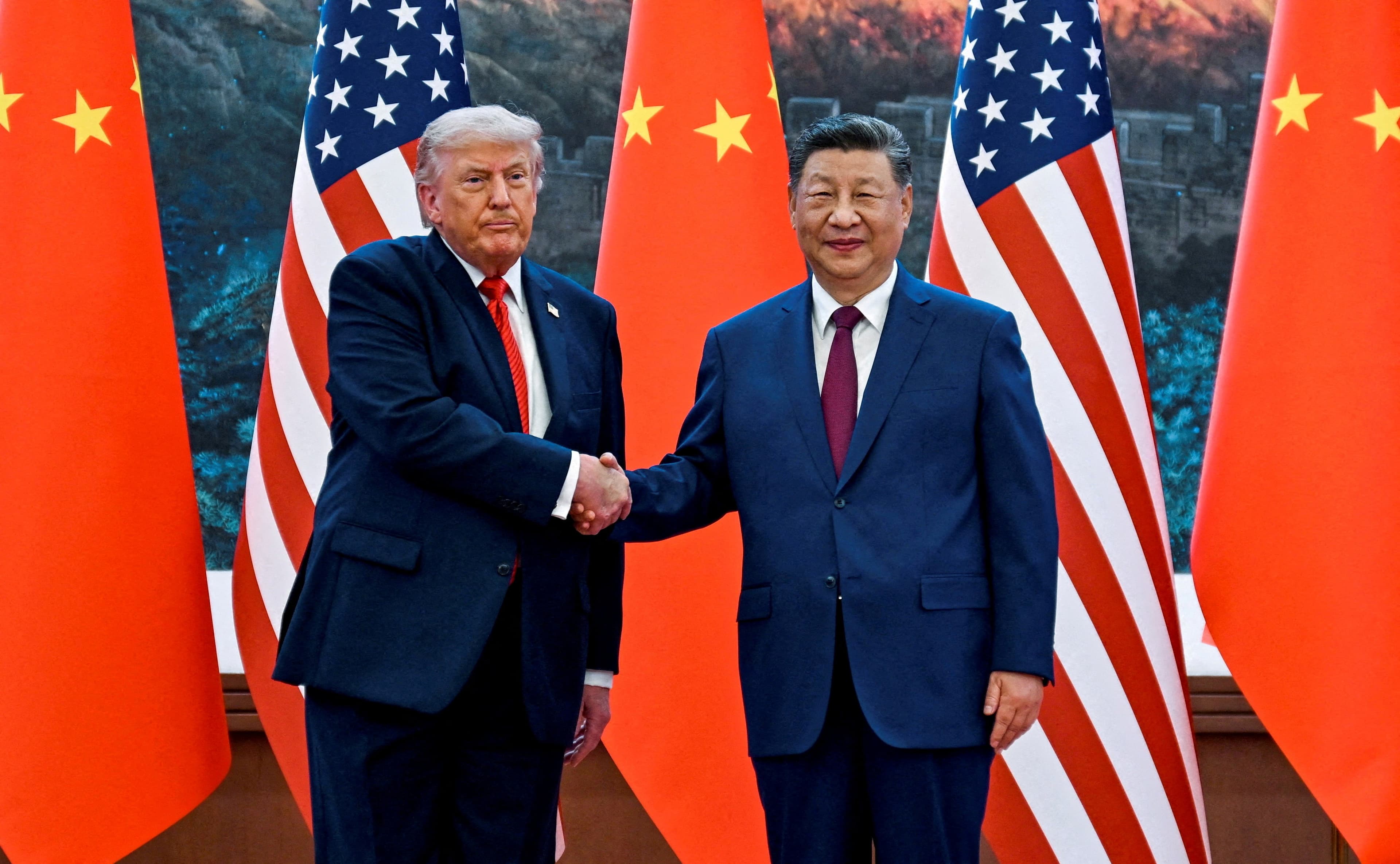 Trump e Xi discutem acordos comerciais em reunião na Casa Branca