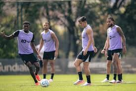 Atlético-MG Se Prepara para a Sul-Americana sem Dominguez