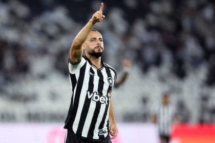 Botafogo supera Mirassol em casa e ganha fôlego no Brasileiro